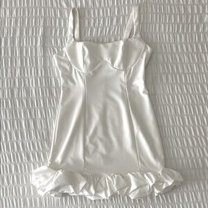 🤍✨White Bubble Hem Mini Dress – Size M